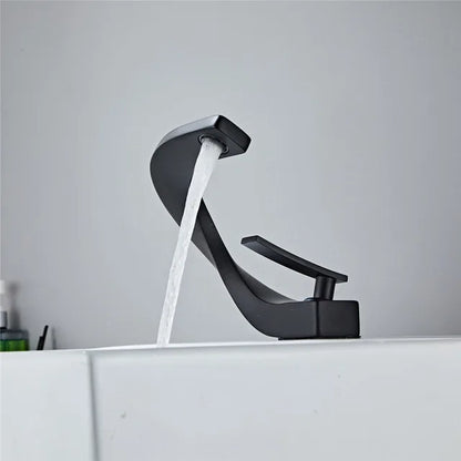 Avelyn – Robinet de salle de bain de luxe en chrome pour des moments de salle de bain élégants