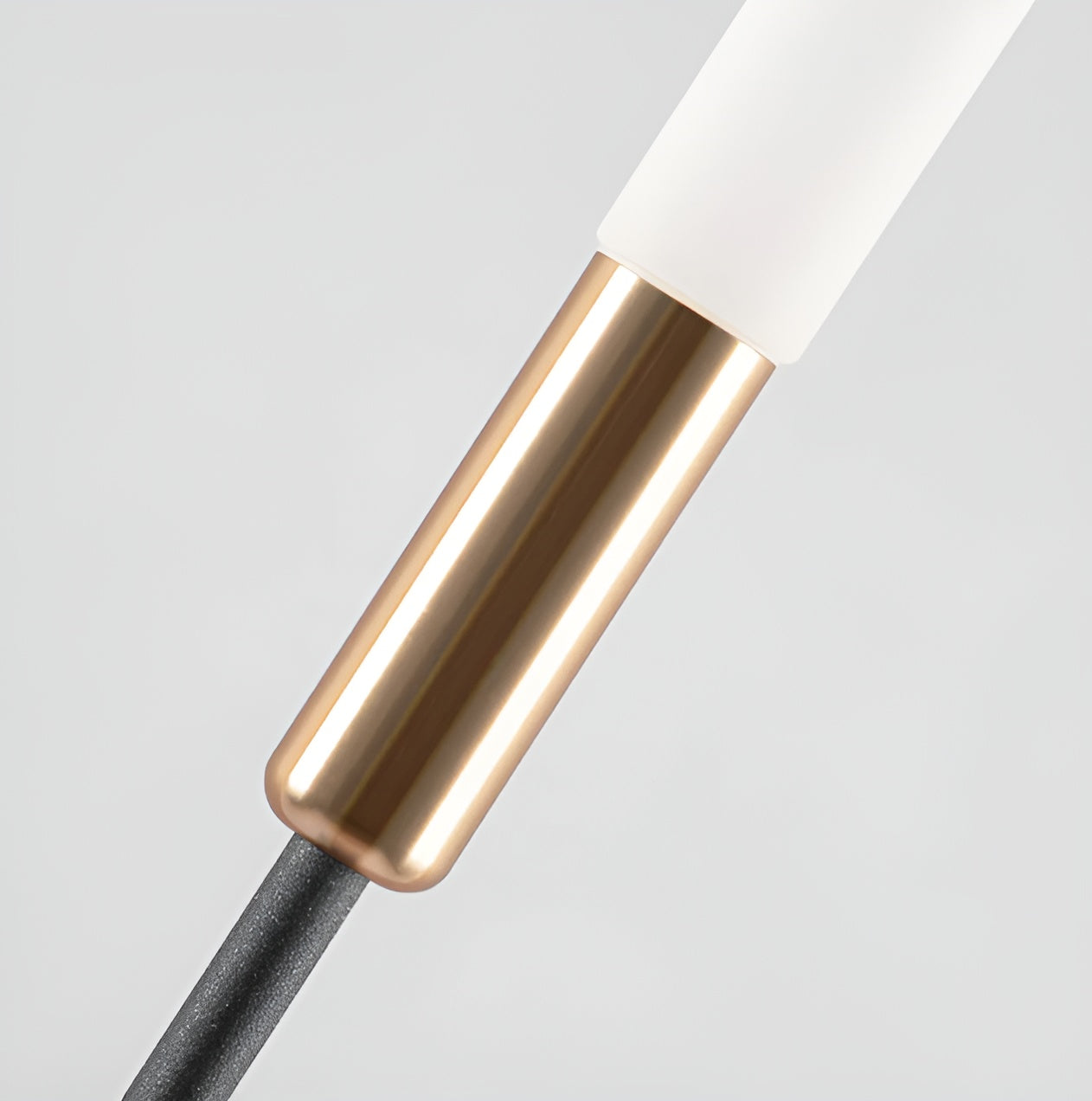 ReedGlow – Lampe de jardin à LED solaire