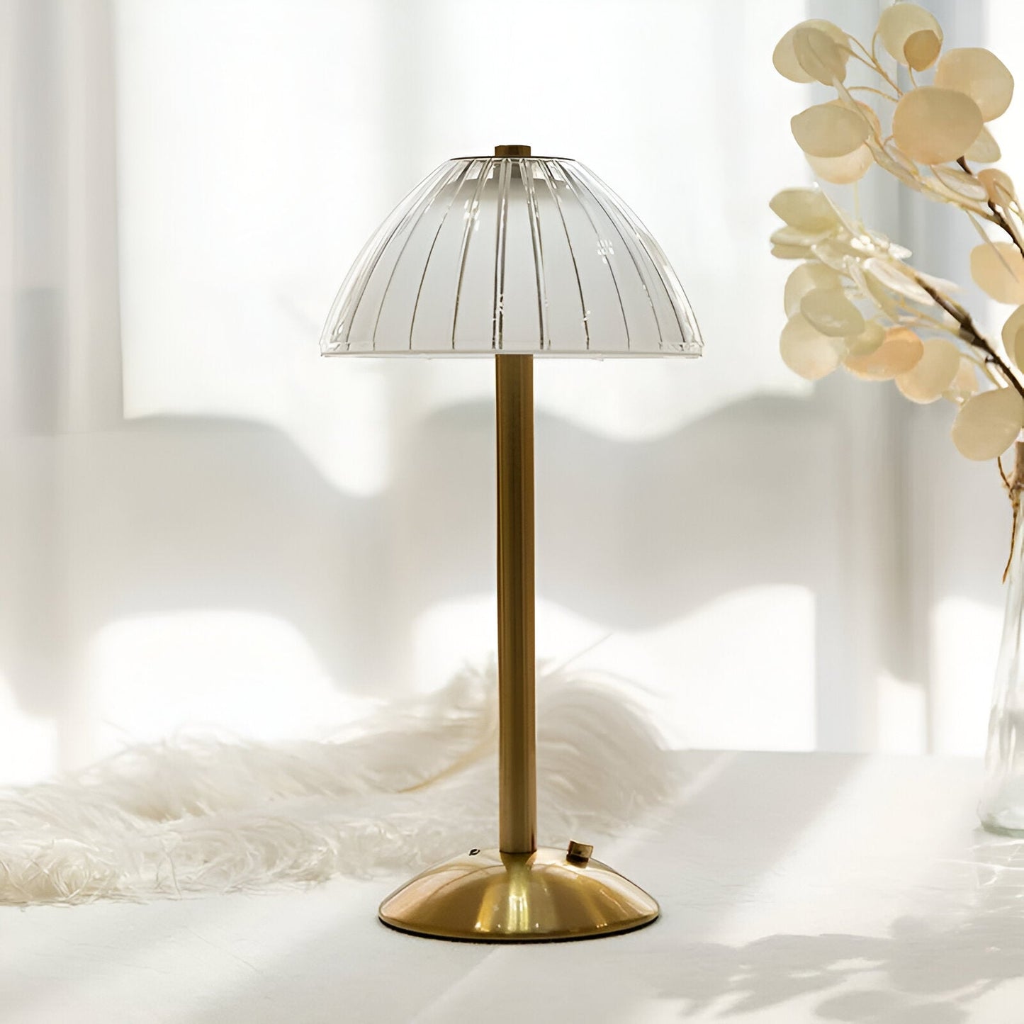 Haruko – Lampe de table en acrylique