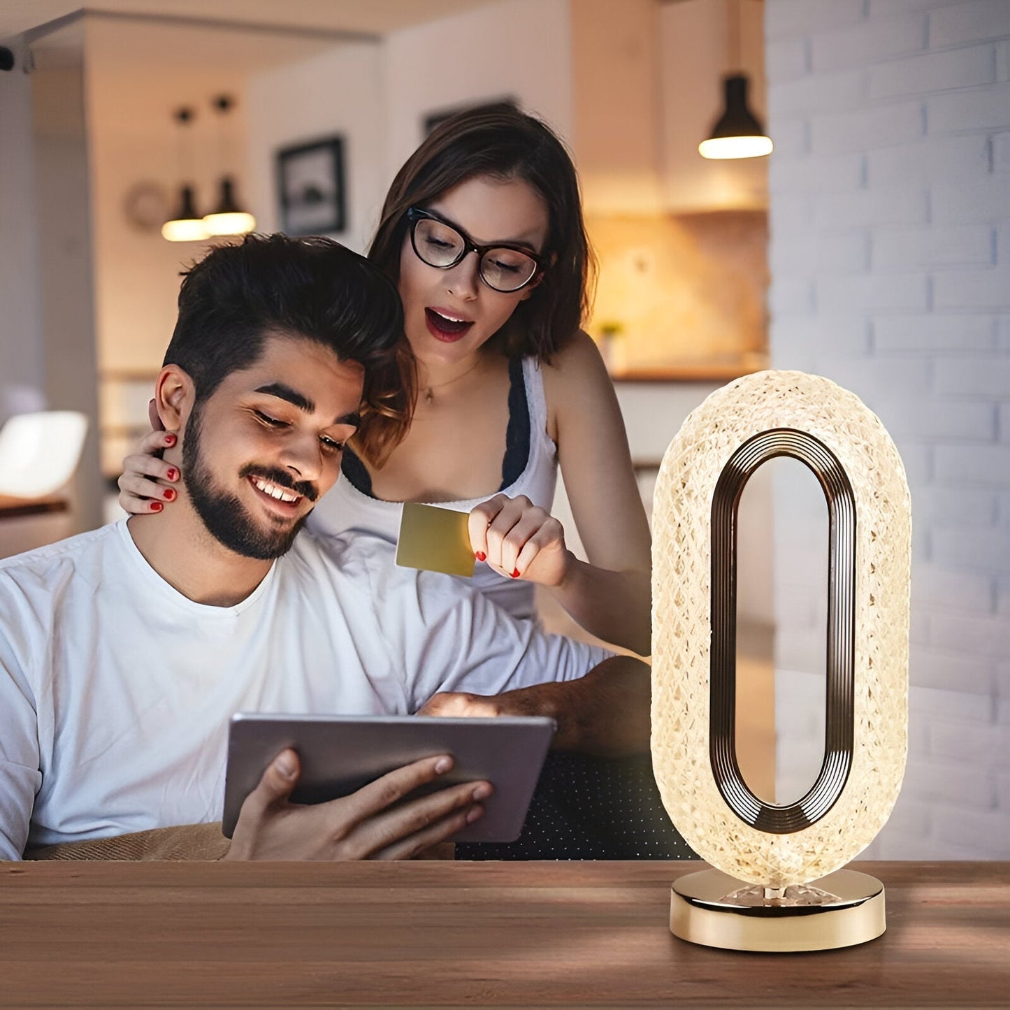 Evelyn – Élégante Lampe de Table LED en Cristal