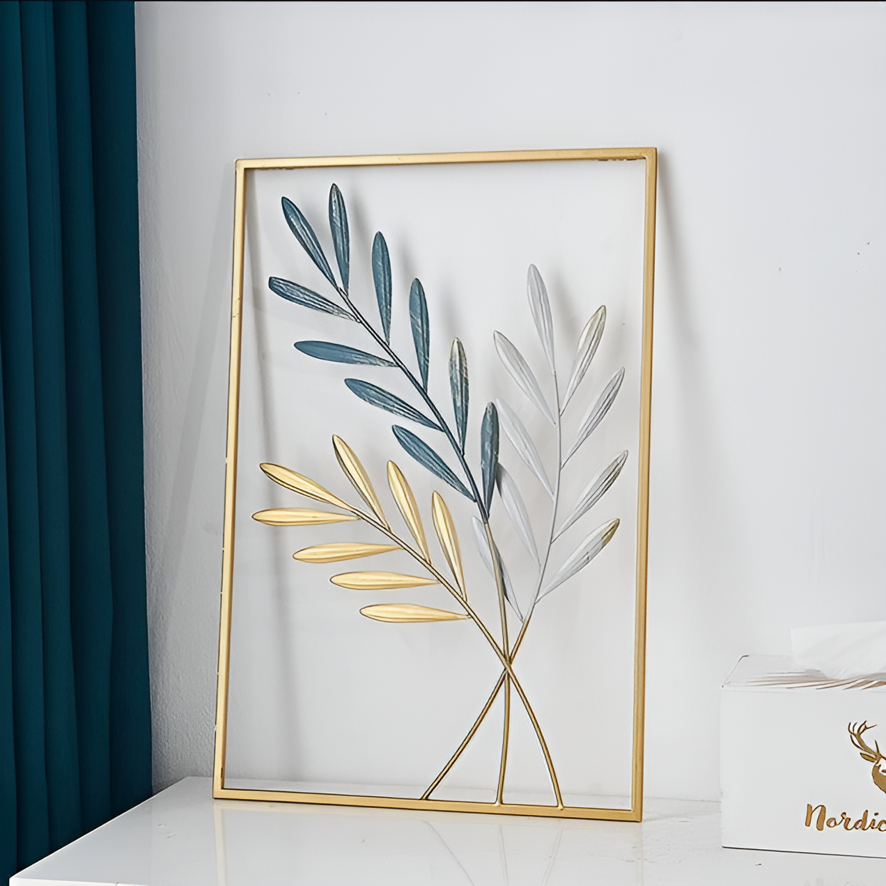 Feuillage Luxe – Décoration murale en métal inspirée des feuilles pour un intérieur raffiné