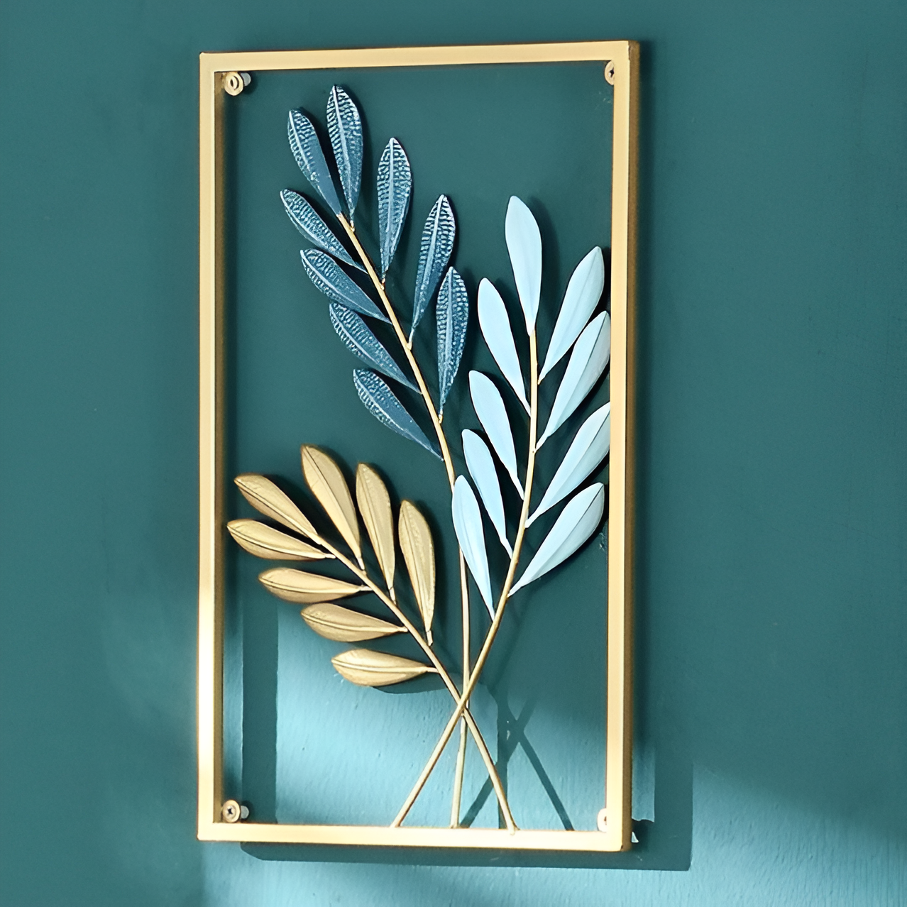 Feuillage Luxe – Décoration murale en métal inspirée des feuilles pour un intérieur raffiné