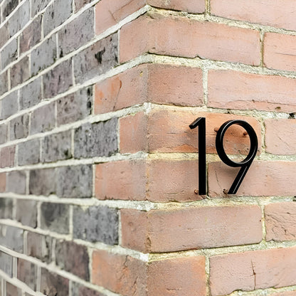 Numéro Élégance – Plaque de numéro de maison moderne en noir mat
