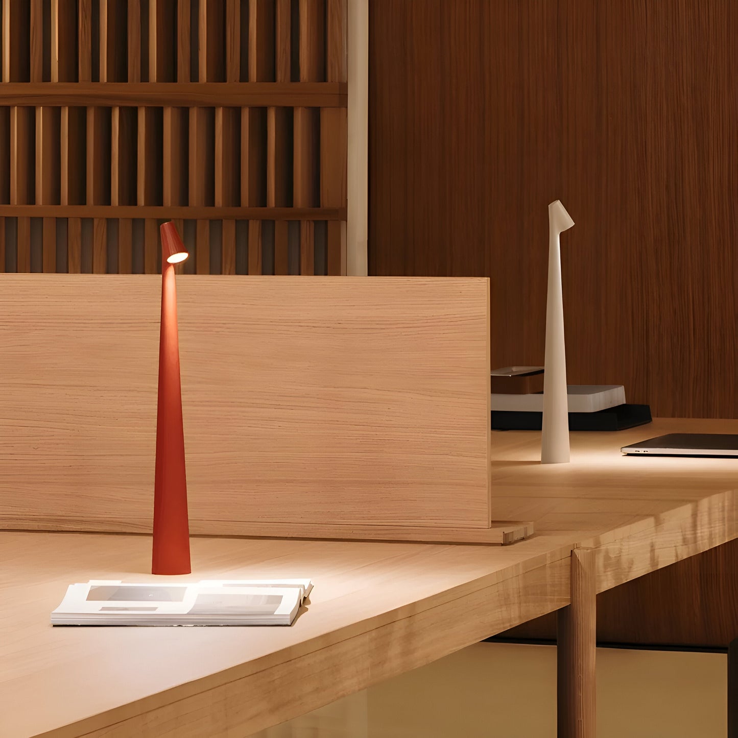 Élégante Lampe De Table LED Avec Capteur Tactile