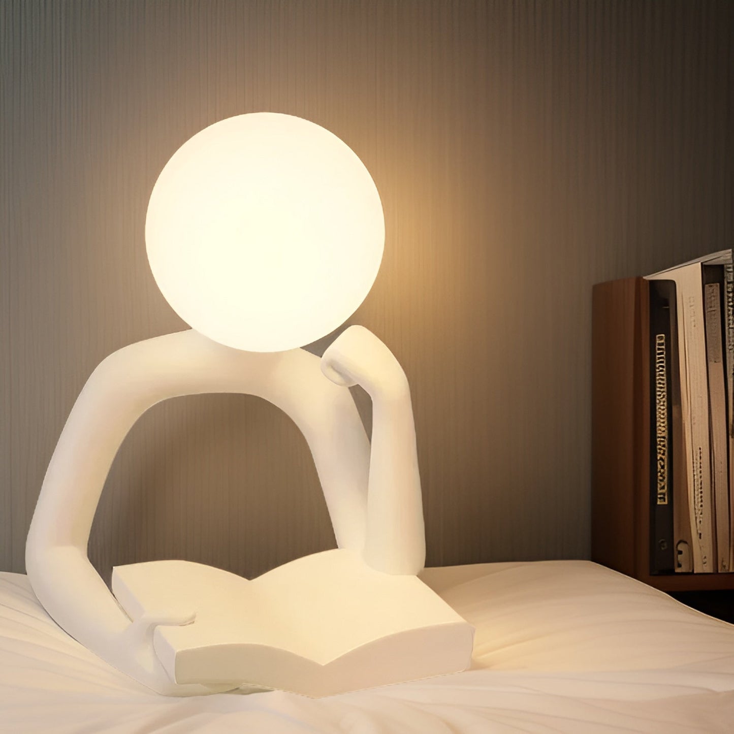 Thinker Moon - Veilleuse sculpture esthétique de réflexion avec lune