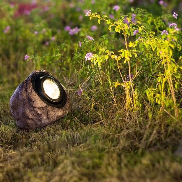 Rune – Lampe solaire de jardin ajustable en pierre