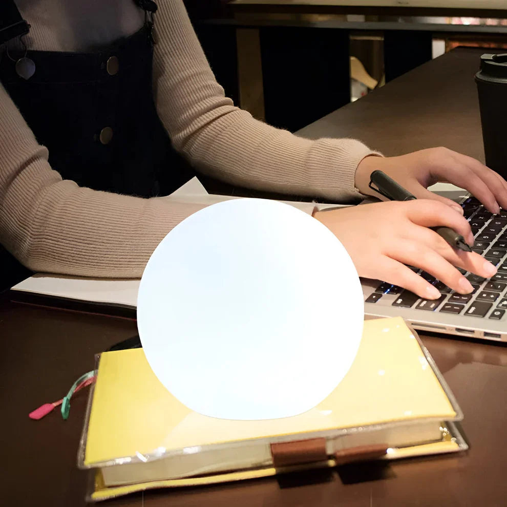 Thessara – Lampe de table LED