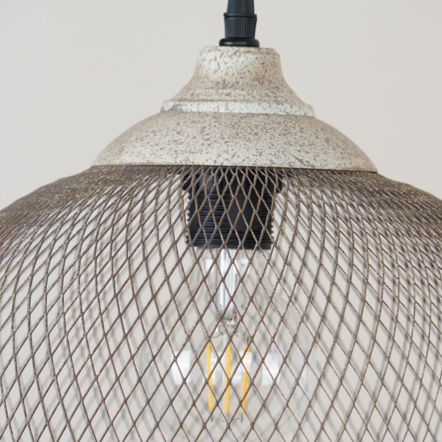 Lester – Suspension en maillage