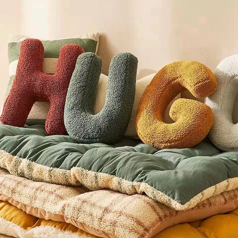 Ari – Coussins Lettres Doux pour la Maison