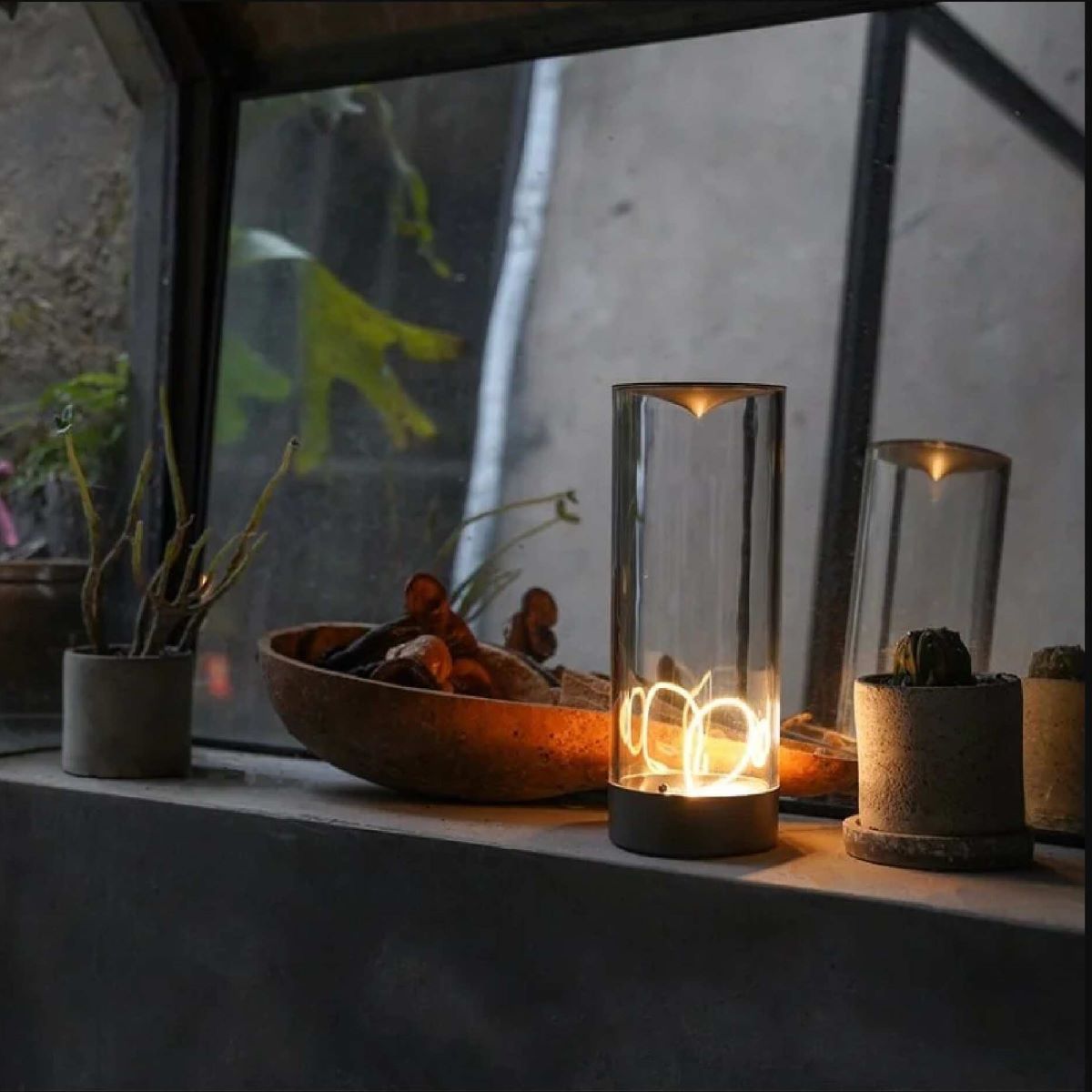 Raven – Lampe de chevet LED magnétique