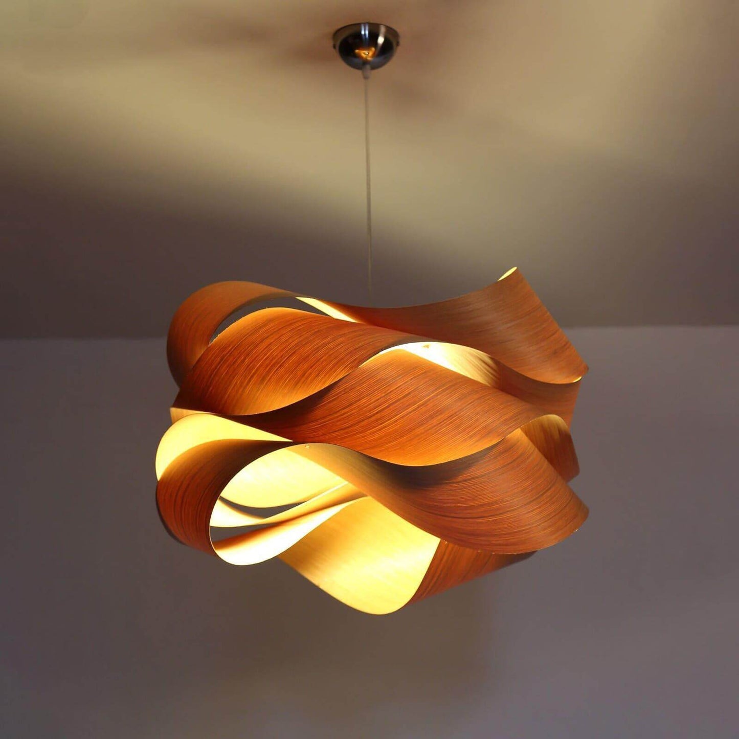 Hinata – Suspension en bois massif