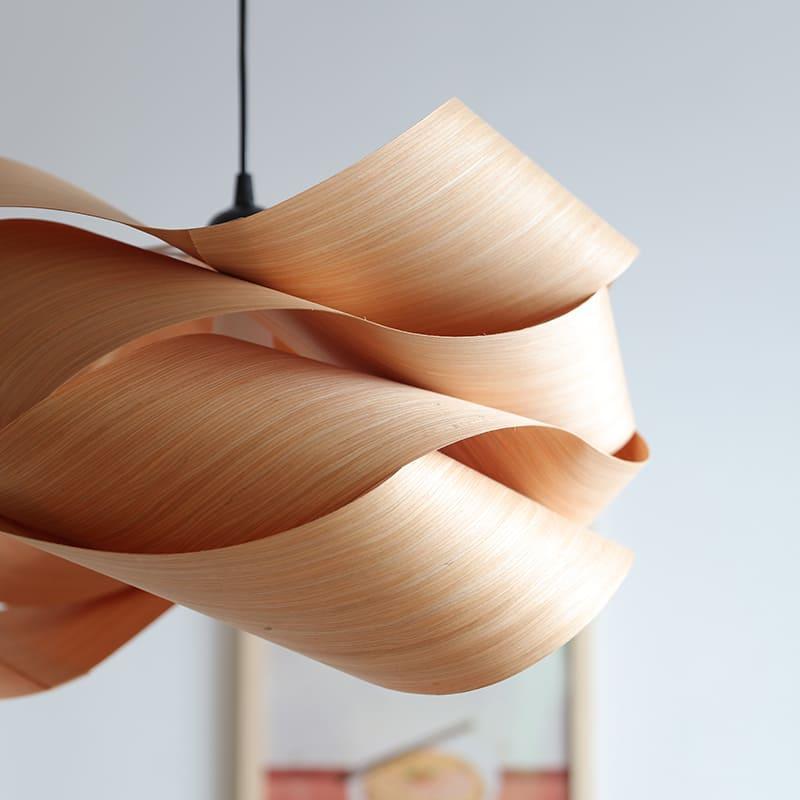 Hinata – Suspension en bois massif