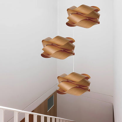 FusionLumière – Suspension élégante aux formes fluides et entremêlées