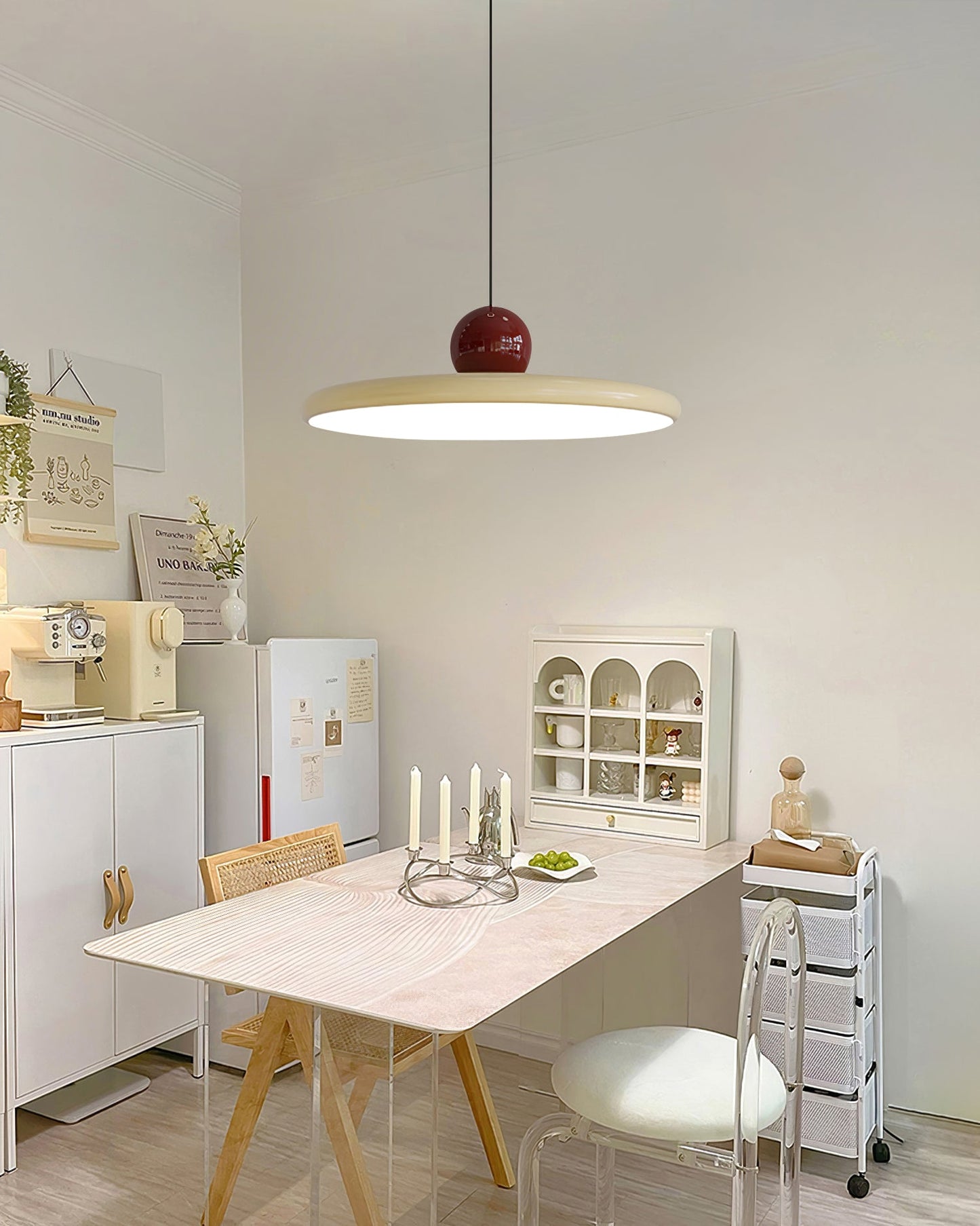 Évalight – Suspension moderne au design épuré
