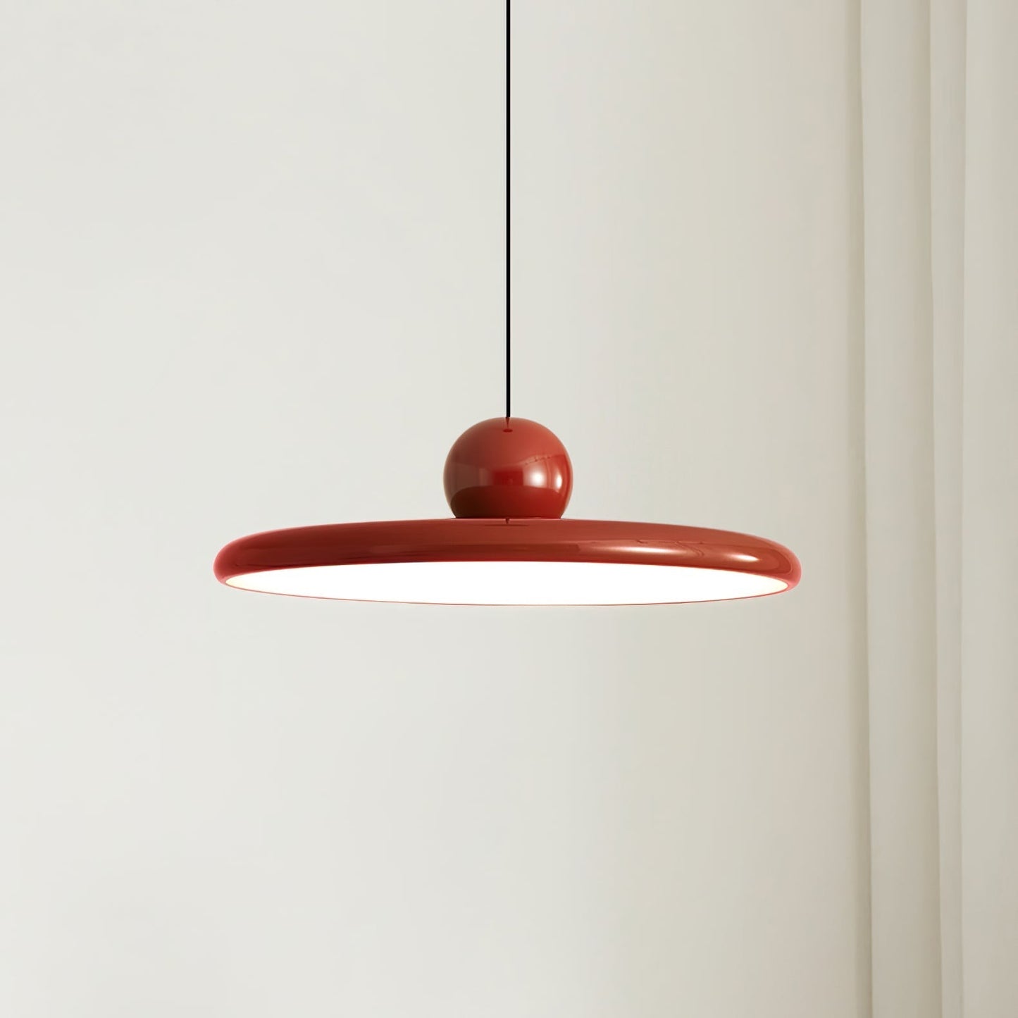 Évalight – Suspension moderne au design épuré