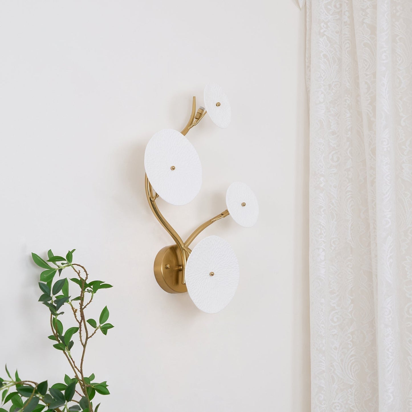 Olivia – Lampe murale en design de fleur de lotus