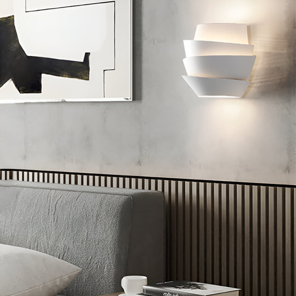 Fjoren – Lampe murale fleurs de pin nordiques