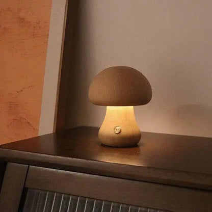 Lampe champignon fantaisiste en bois