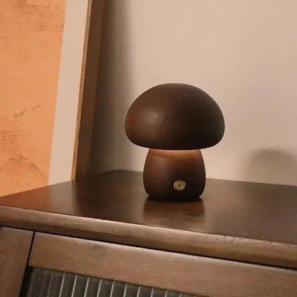 Lampe champignon fantaisiste en bois