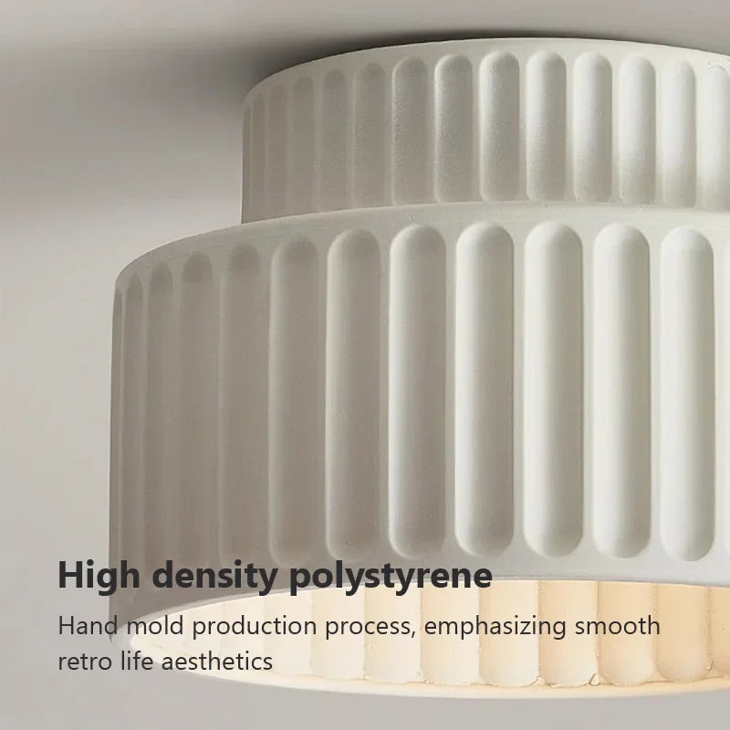 Plafonnier crème au design minimaliste et élégant