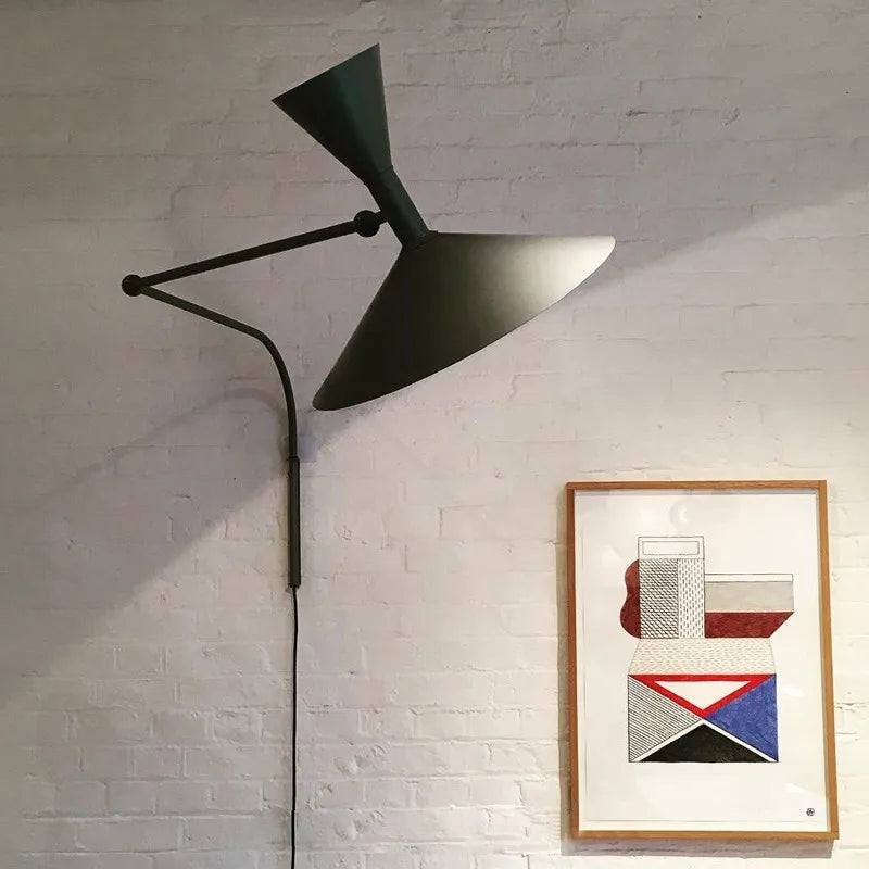 Applique Murale Minimaliste à Bras Pivotant