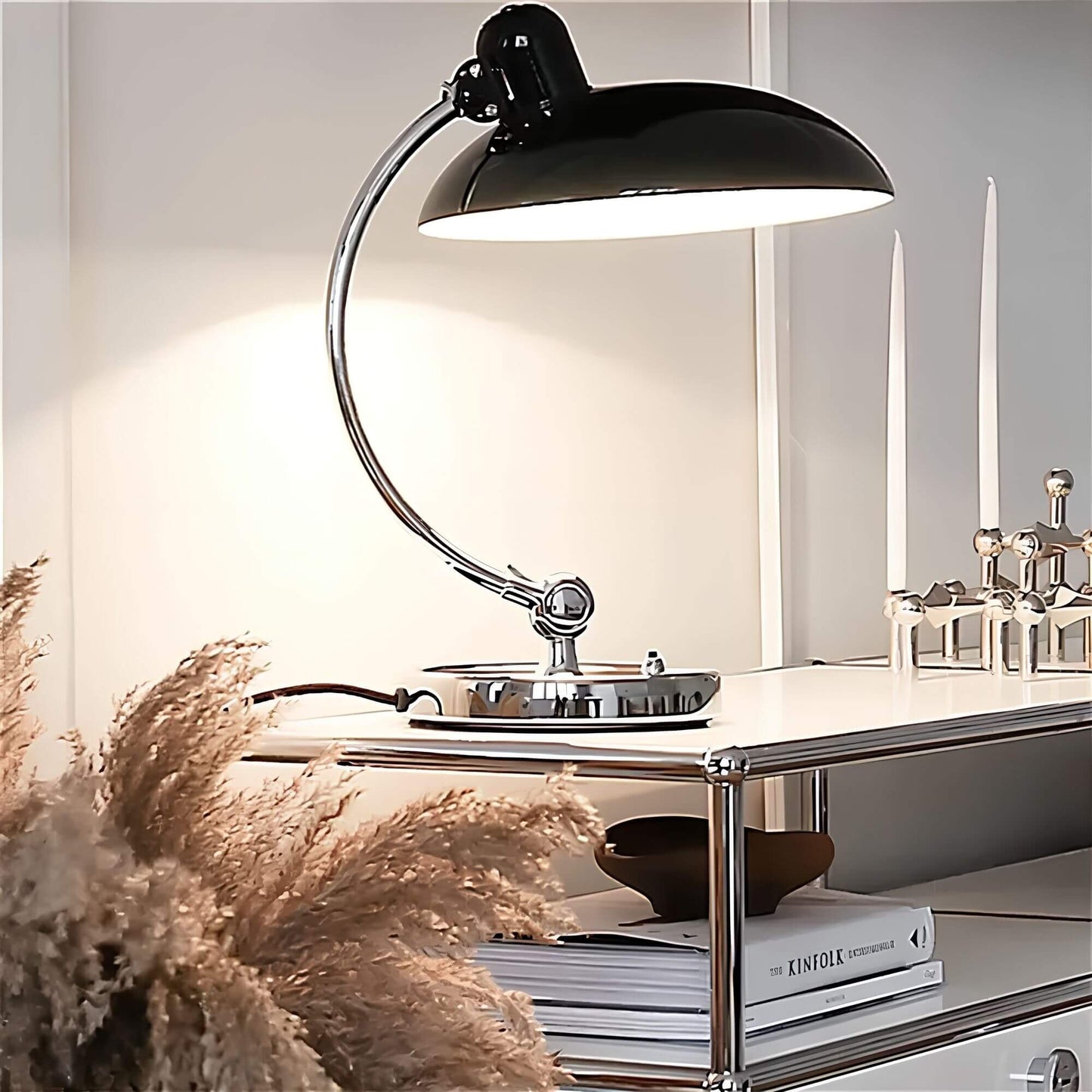 Lampe de table au design scandinave et touche boisée naturelle