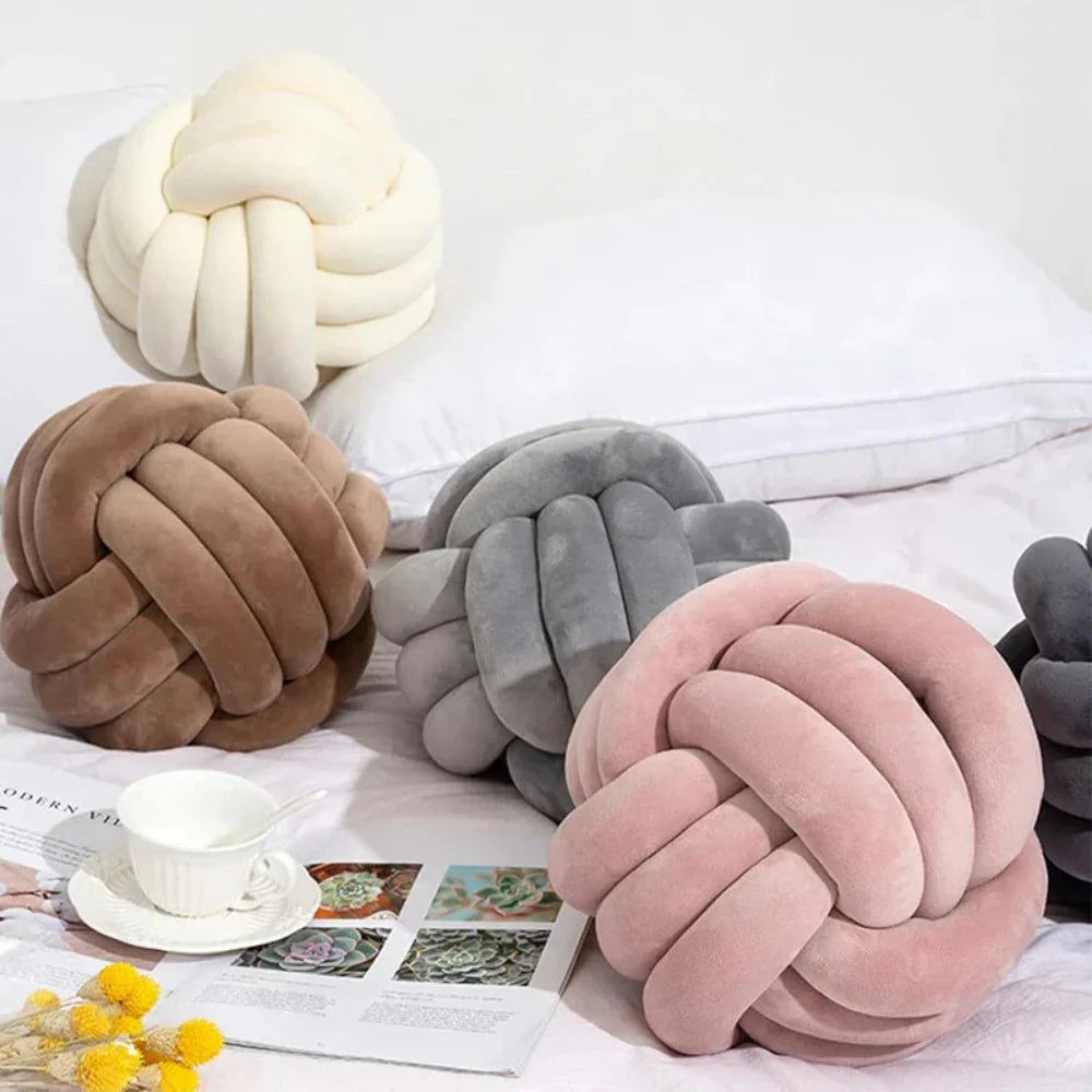Moko – Coussin en velours tressé