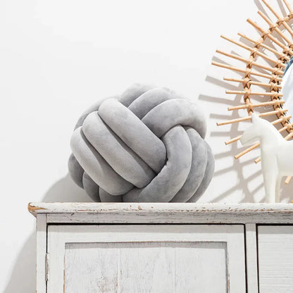 Moko – Coussin en velours tressé