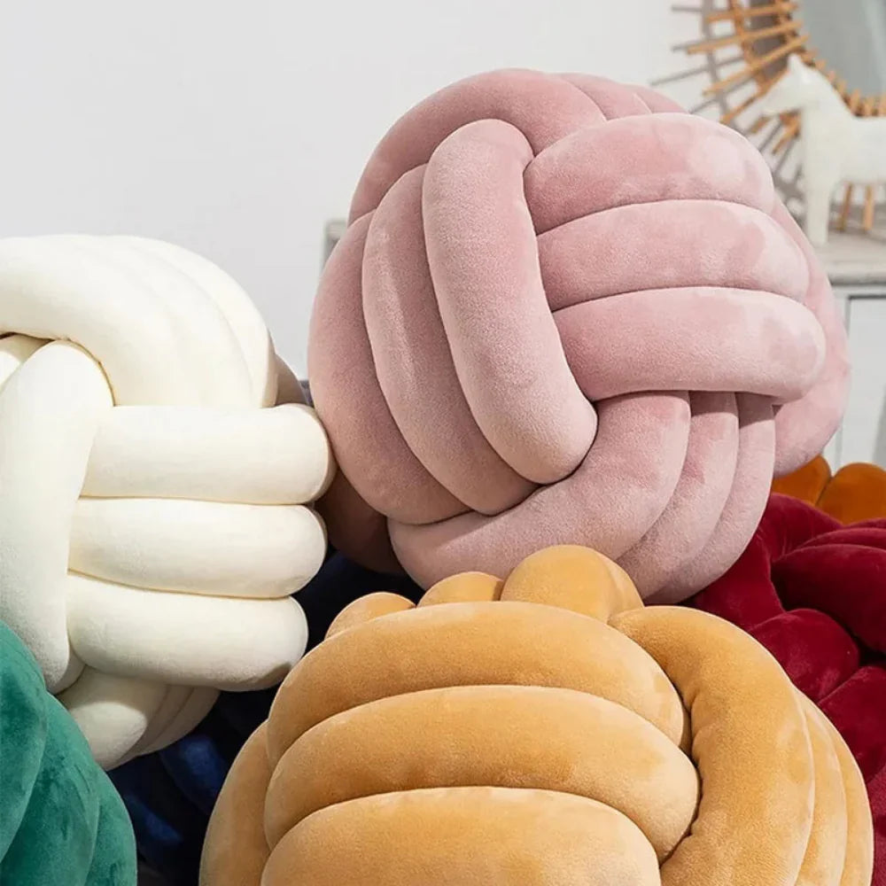 Moko – Coussin en velours tressé
