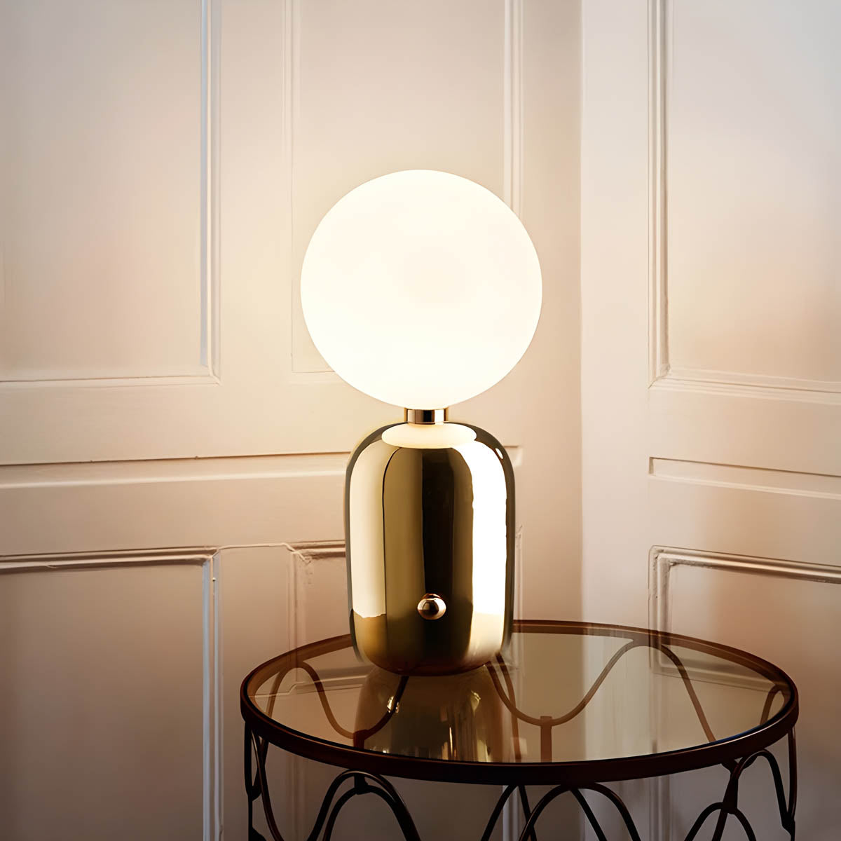 Svala – Lampe de chevet nordique postmoderne
