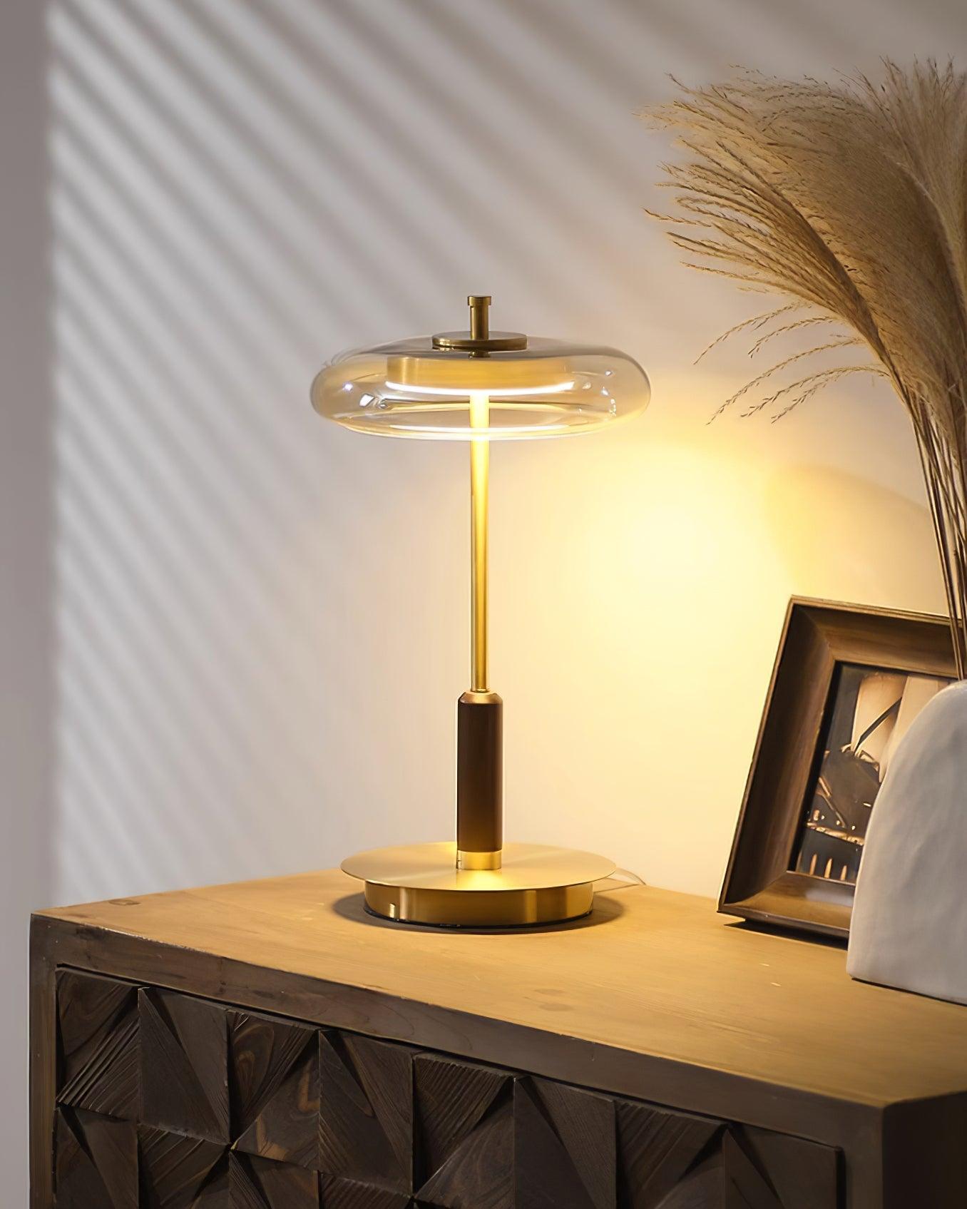 Redondo – Élégante lampe de table LED en métal et verre