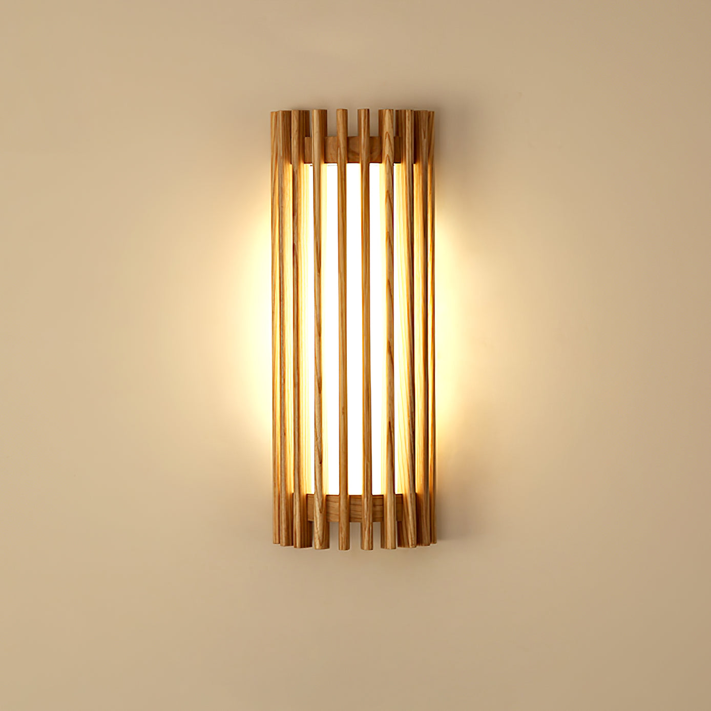 Yara – Lampe murale en noyer