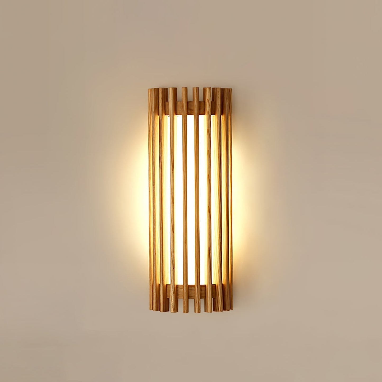 Yara – Lampe murale en noyer