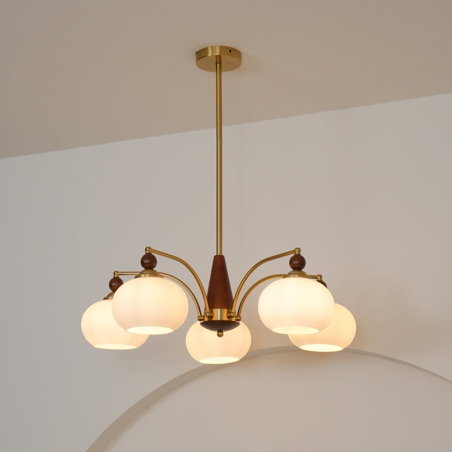 Calliope – Lustre rétro avec charme nostalgique