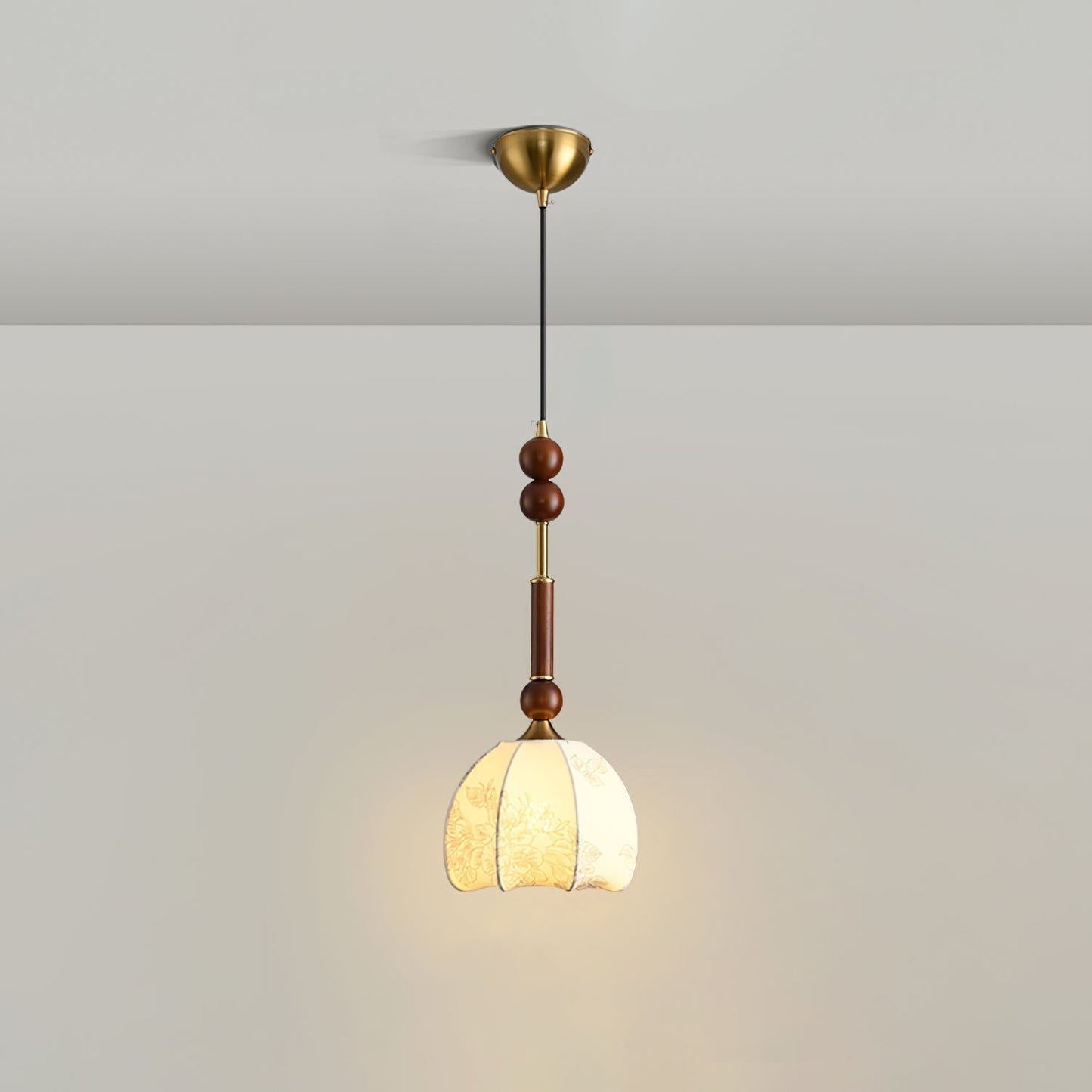 Romy – Suspension style romain avec verre, bois et laiton
