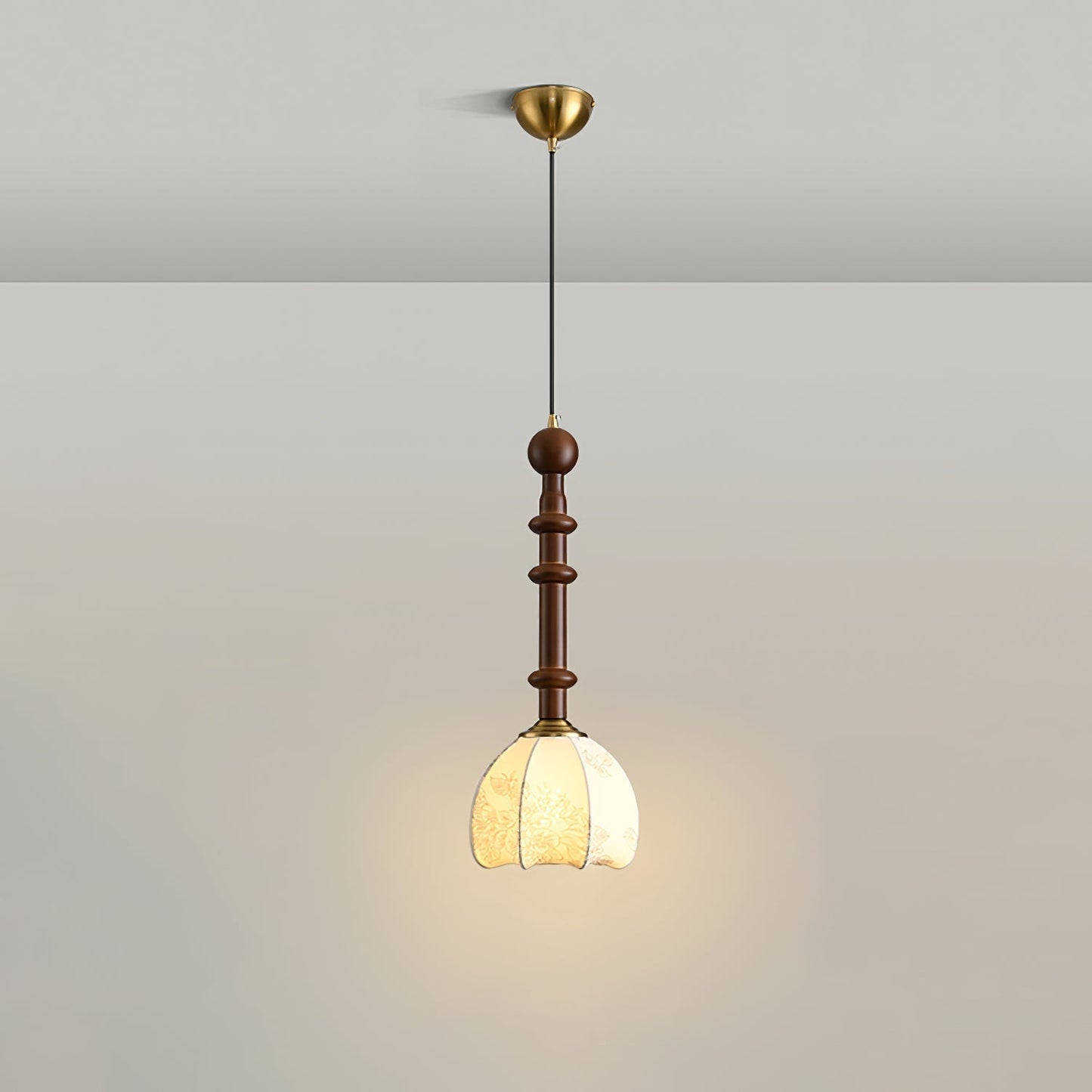 Romy – Suspension style romain avec verre, bois et laiton