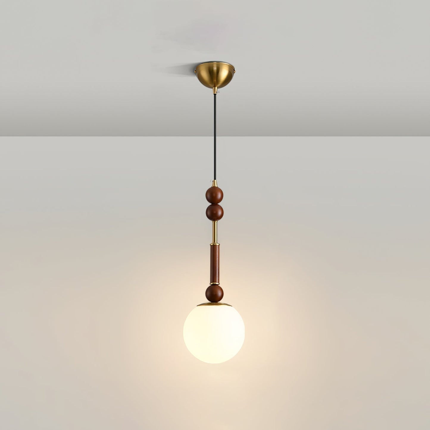 Romy – Suspension style romain avec verre, bois et laiton