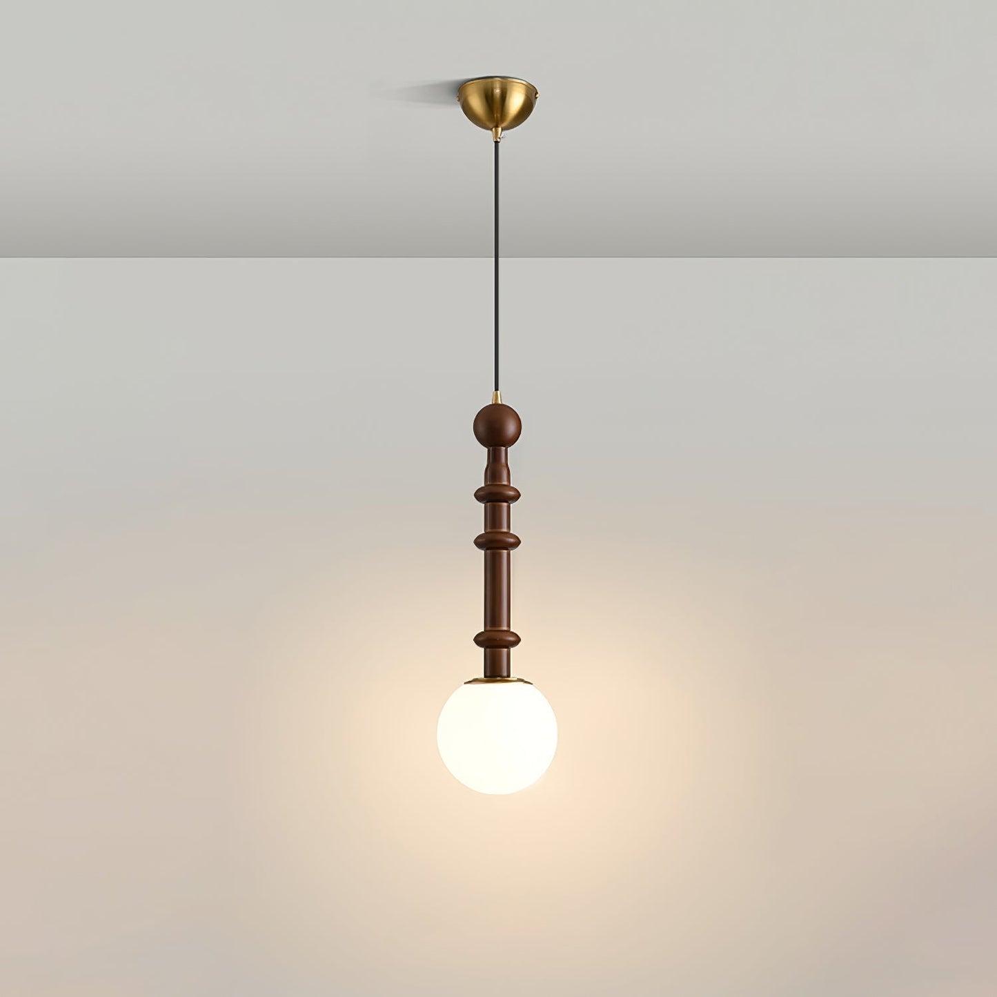 Romy – Suspension style romain avec verre, bois et laiton