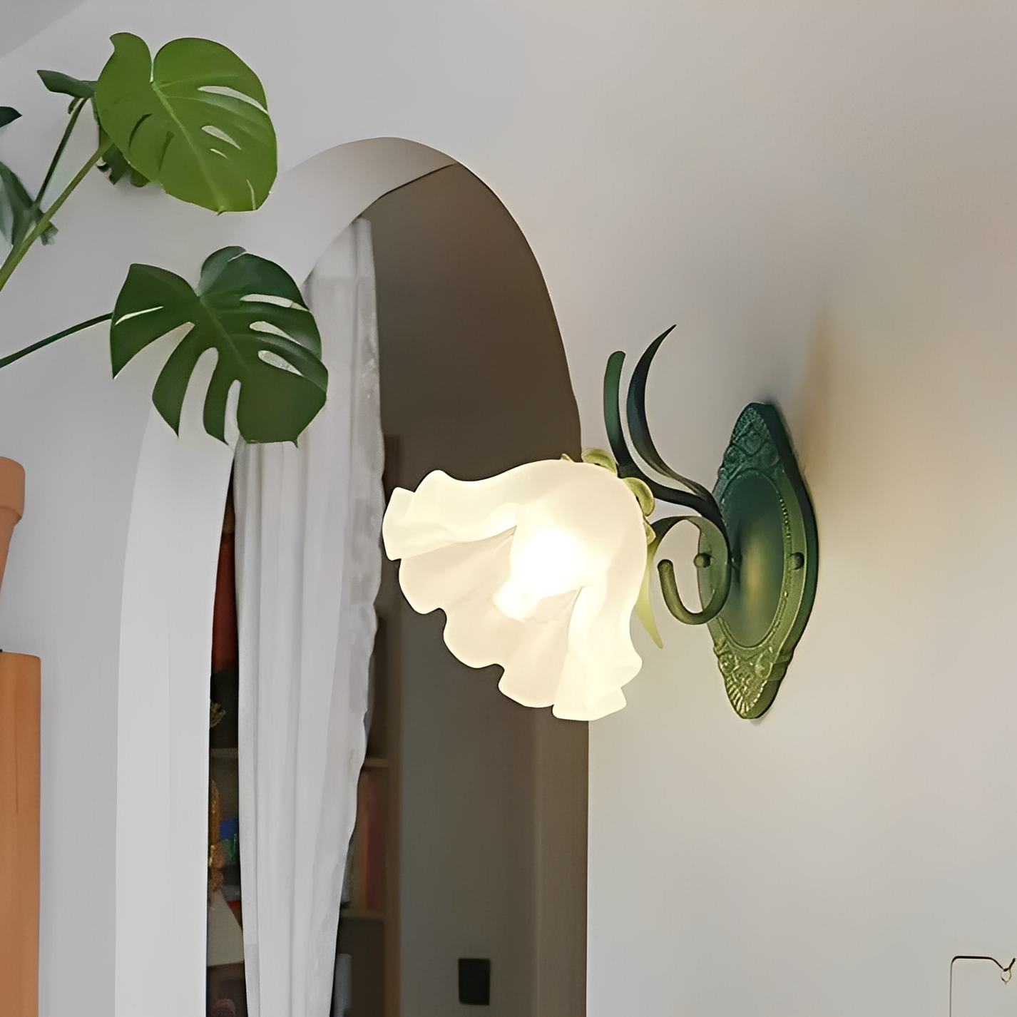 Vivia – Applique Murale Fleurs