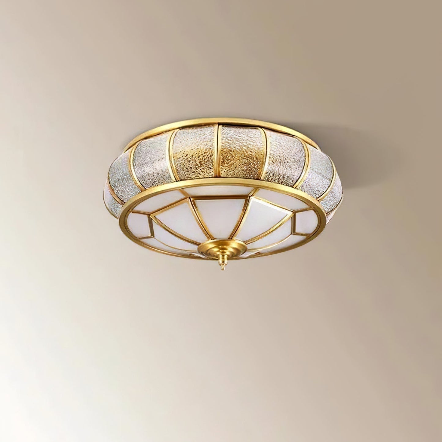 Lucien – Plafonnier rond en verre structuré : Classique rencontre élégant