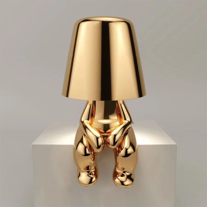 Kaori – Statue Penseur Dorée Lampe de Table