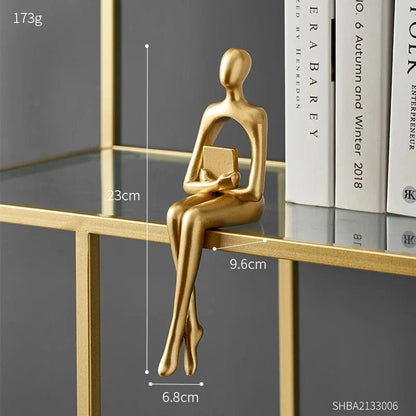 Reina – Sculpture Assise
