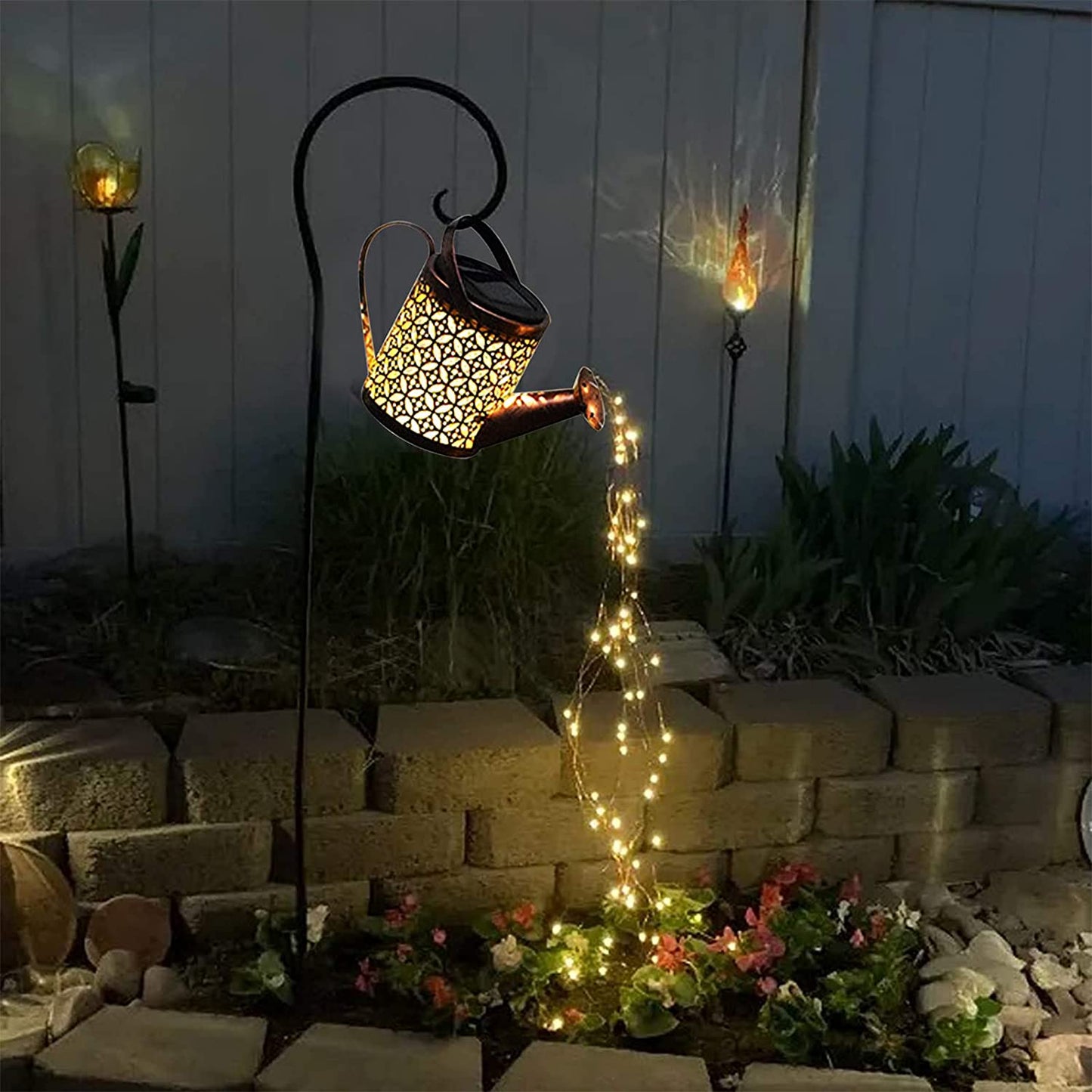 Yara – Lampe de jardin solaire en fer forgé