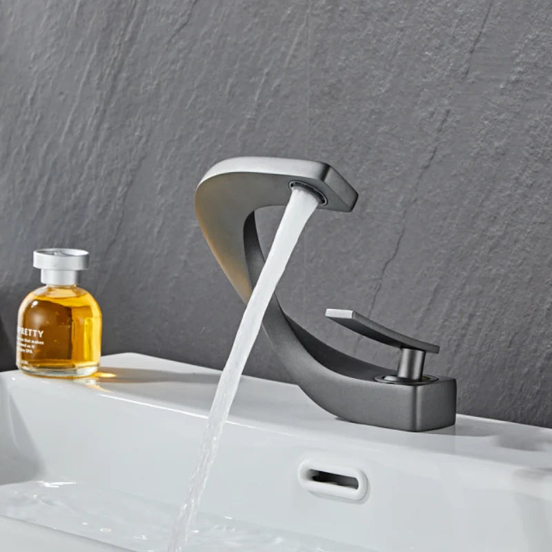 Avelyn – Robinet de salle de bain de luxe en chrome pour des moments de salle de bain élégants