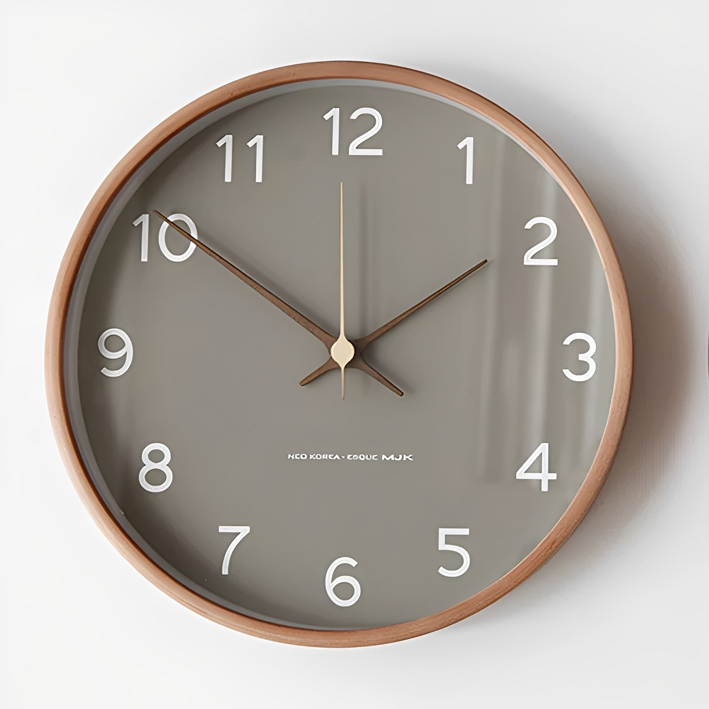 Marla – Horloge murale moderne en bois