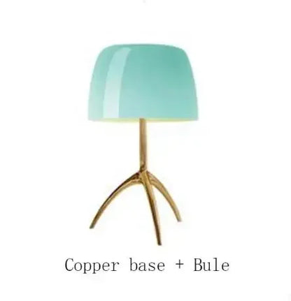 Lampe de table vintage en cuivre