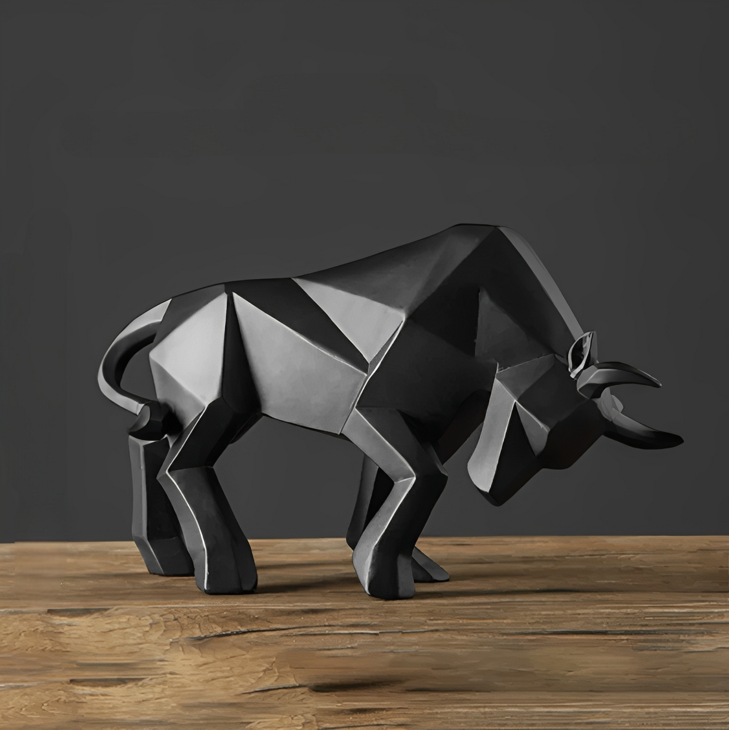 Bjorn – Sculpture en résine taureau