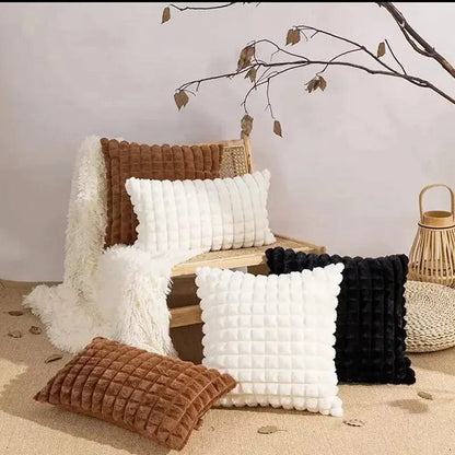 Terra – Housse de coussin en peluche