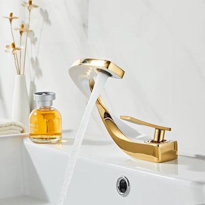 Avelyn – Robinet de salle de bain de luxe en chrome pour des moments de salle de bain élégants