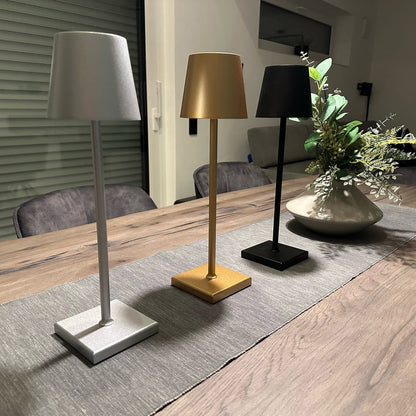 Willard – Lampe de table avec fonction trois couleurs et port de charge